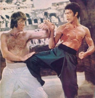 Vos derniers arrivages !  - Page 17 Bruce-Lee-Chuck-Norris