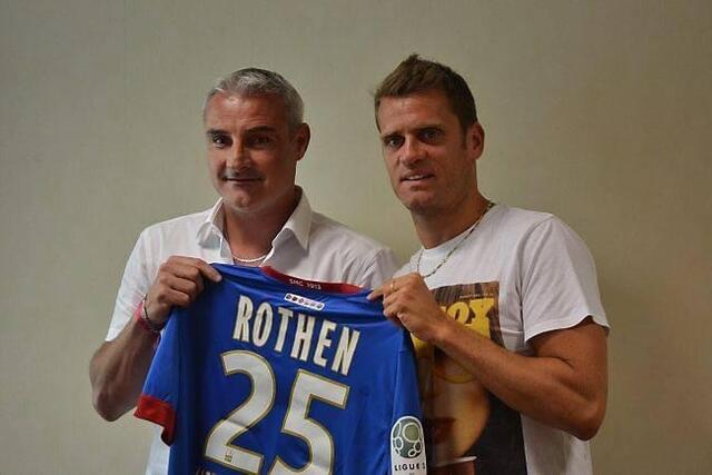 Les premiers contacts ont t nous jeudi et dj, hier soir, Jrme Rothen tait prsent  la presse par Alain Cavglia. Il a rejoint le groupe  Deauville ensuite.