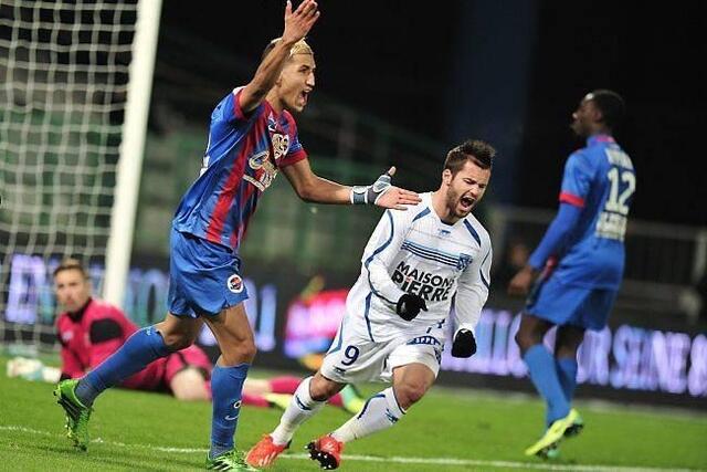 A la 57e minute lundi soir, l'Auxerrois Sammaritano, d'une sompteuse vole, a sonn le glas des espoirs de Fajr, Perquis et tous les Caennais. Le bulletin de sant du Stade Malherbe est trs proccupant.