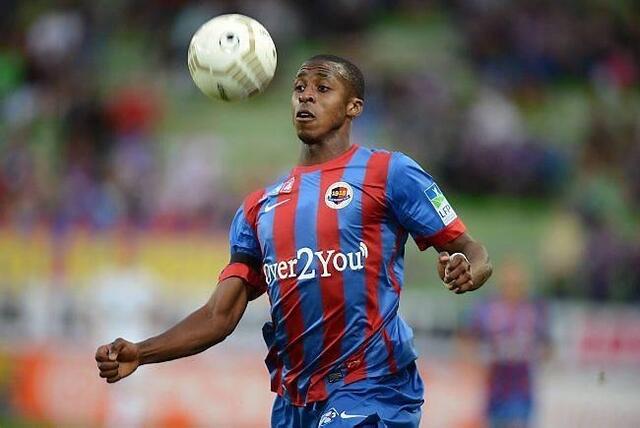 Jonathan Kodjia va renouer avec le ballon rond en comptition.