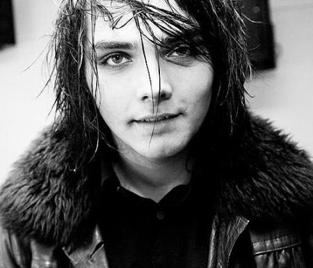 Photos de MCR les + dlirantes - Page 9 My-chemical-romance-vip-blog-com-669187gerard_way__1-1