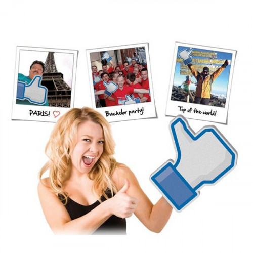 Les objets en rapport ave cles réseaux sociaux Main-geante-j-aime-facebook