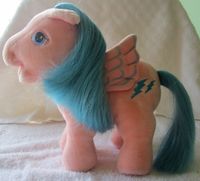 recherche principale de Mapeline : des poneys et leurs accessoires 9/23 200px-Plush-firefly-openmouth