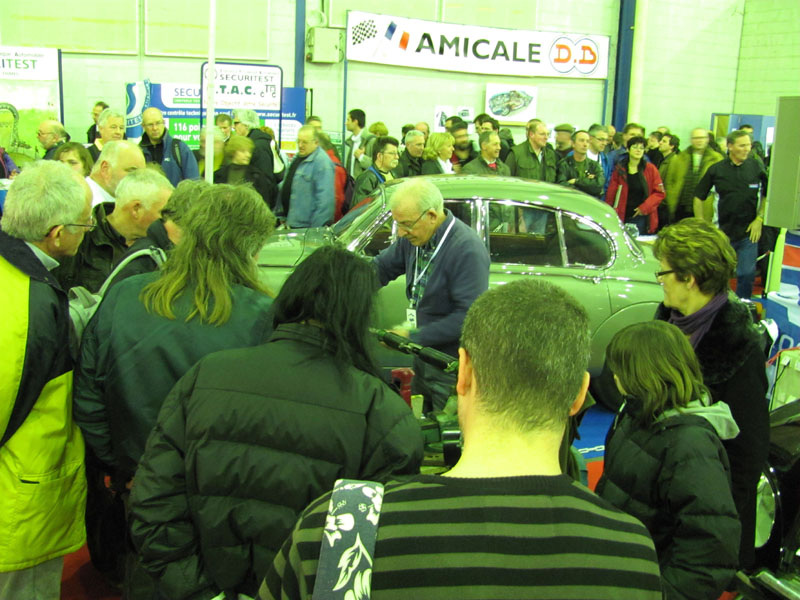 [2011] Rassemblement de voitures anciennes à Reims (51) mars Reims45