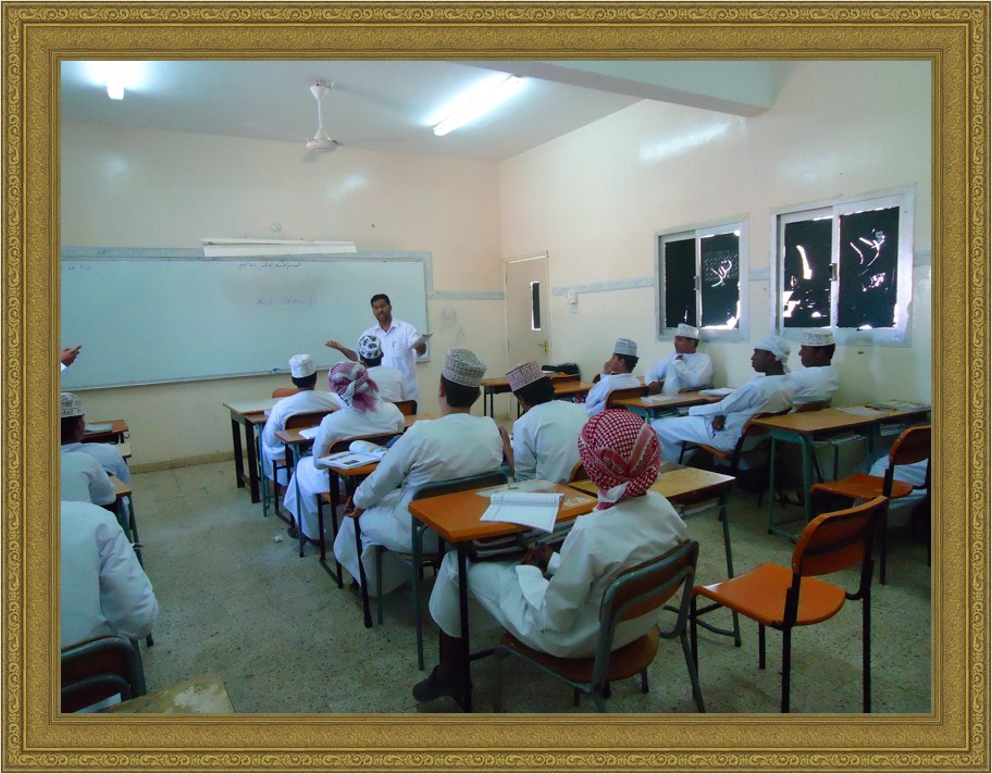 محاضرة عن ( الاسعافات الاولية ) بمدرسة أحمد بن ماجد للتعليم ما بعد الأساسي 030472