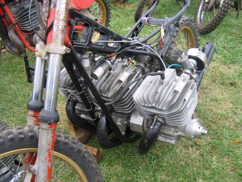 3 cylinder Maico 490.....Yikes! 178698900_GjxaN-L