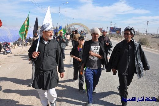 الآلاف من زوار الحسين ع يصلون إلى مدينة الناصرية سيرا على الأقدام ، في طريقهم إلى كربلاء المقدسة  Nasiriyah062