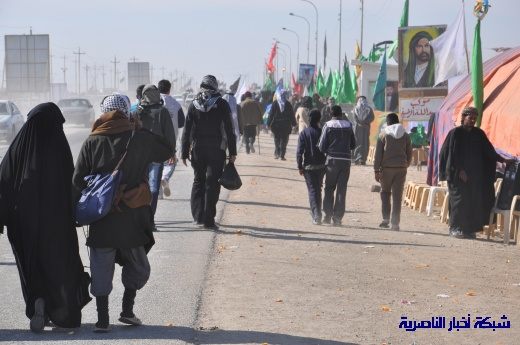 الآلاف من زوار الحسين ع يصلون إلى مدينة الناصرية سيرا على الأقدام ، في طريقهم إلى كربلاء المقدسة  Nasiriyah063