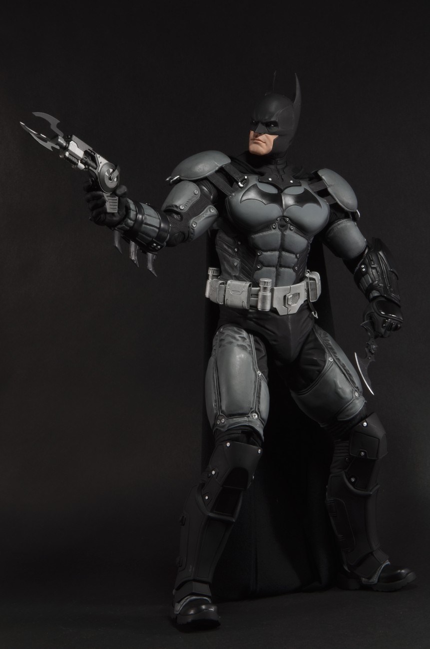 [NECA] Batman Arkham Origins - Batman 1/4 Scale - Página 4 1300w-Arkham_Batman13_tn