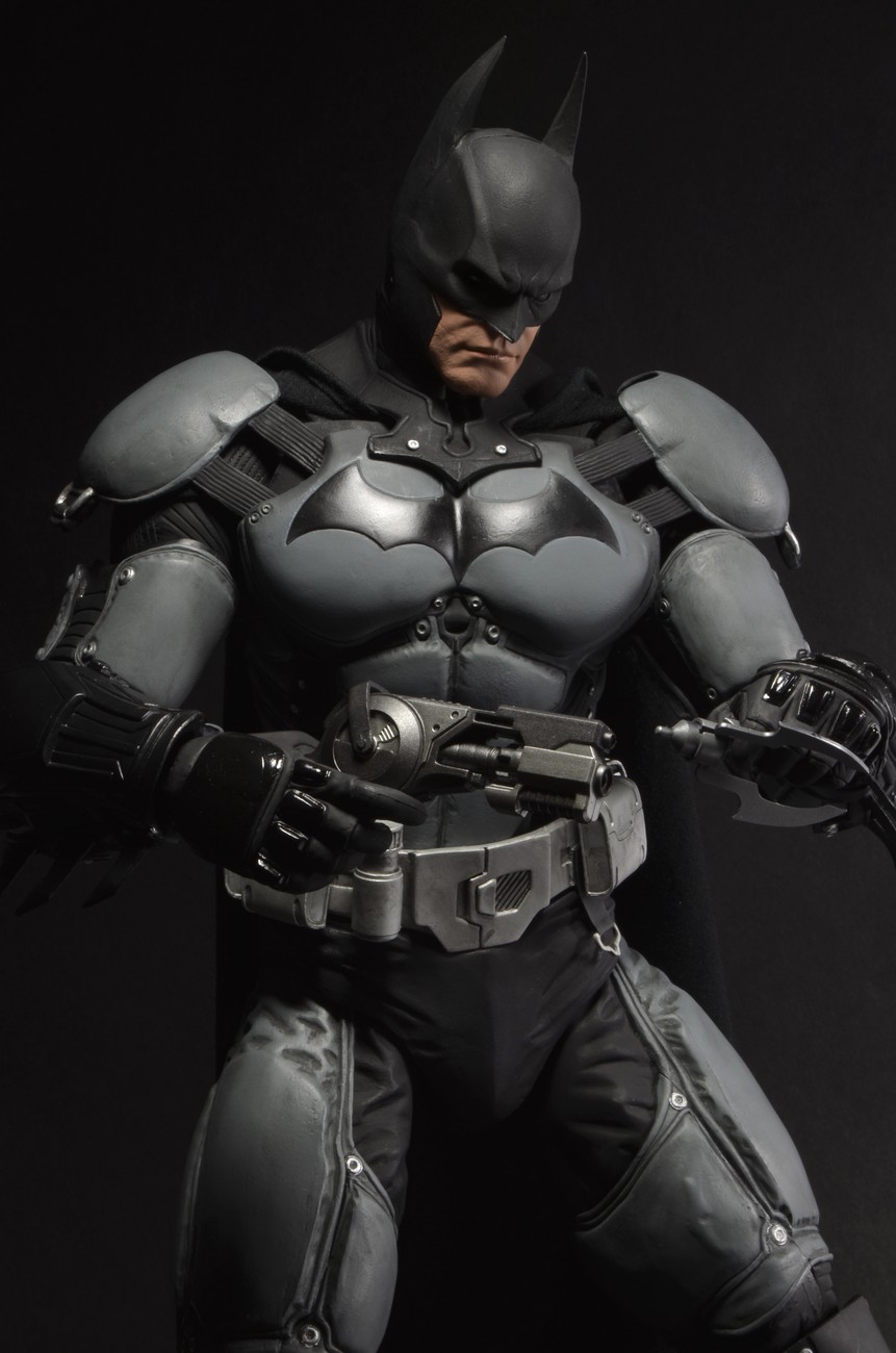 [NECA] Batman Arkham Origins - Batman 1/4 Scale - Página 4 1300w-Arkham_Batman14_tn