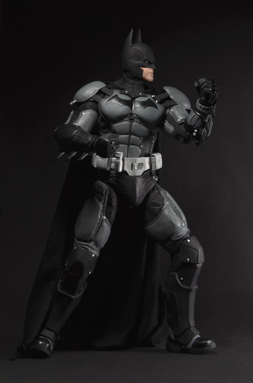 [NECA] Batman Arkham Origins - Batman 1/4 Scale - Página 4 1300w-Arkham_Batman8_tn