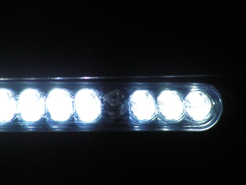 SAV Lampe auto Pict0014