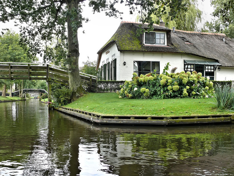 Giethoorn - La Venise Verte de Hollande P1180932-L