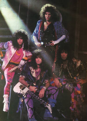 HEAVY METAL 80'S - Página 7 85kiss06.jpg.w300h417