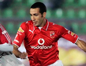 محمد ابو تريكة ينفي ترشحه لعضوية مجلس الشعب المصري .. ويؤيد انتخابات الاخوان المسلمين  20103-treika_1