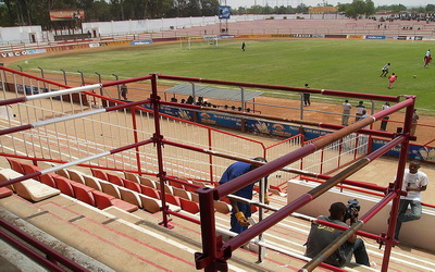 مازيمبي يسحق الترجي 5-صفر ويقترب من الحفاظ على لقب دوري أبطال افريقيا  24130-stade_de_la_Kenya400