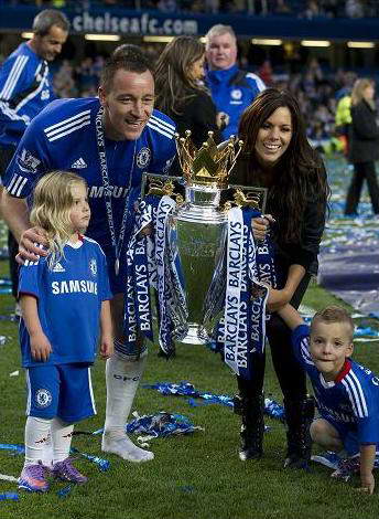 شاهد تتويج شيلسى باللقب الإنجليزى فى مباراة انتهت بثمانى أهداف 20354-chelsea_8