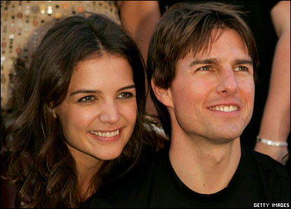 Katie Holmes vs. Tom Cruise _41093222_tomkaty_getty_416