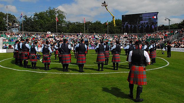 Bagpipes of the World _62218752_fieldmarshallmontgomery