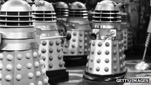 Doctor Who Dalek designer Ray Cusick dies _66041800_017211302