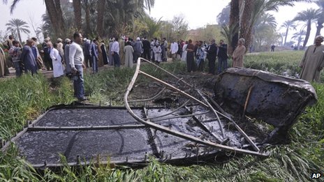 [Internacional] Acidente de balão no Egito deixa 19 turistas mortos  _66086278_66085473