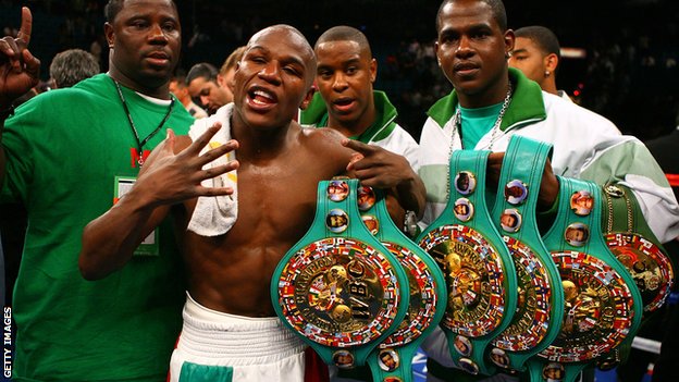 NAUGHTY FLOYD MAYWEATHER!!!! _69785460_floyd_lotsbelts