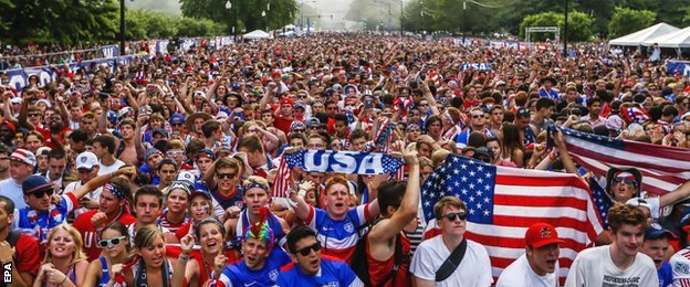 2014 World Cup - 1/8 Finals - Page 31 _75842915_usa_fans_chicago_epa