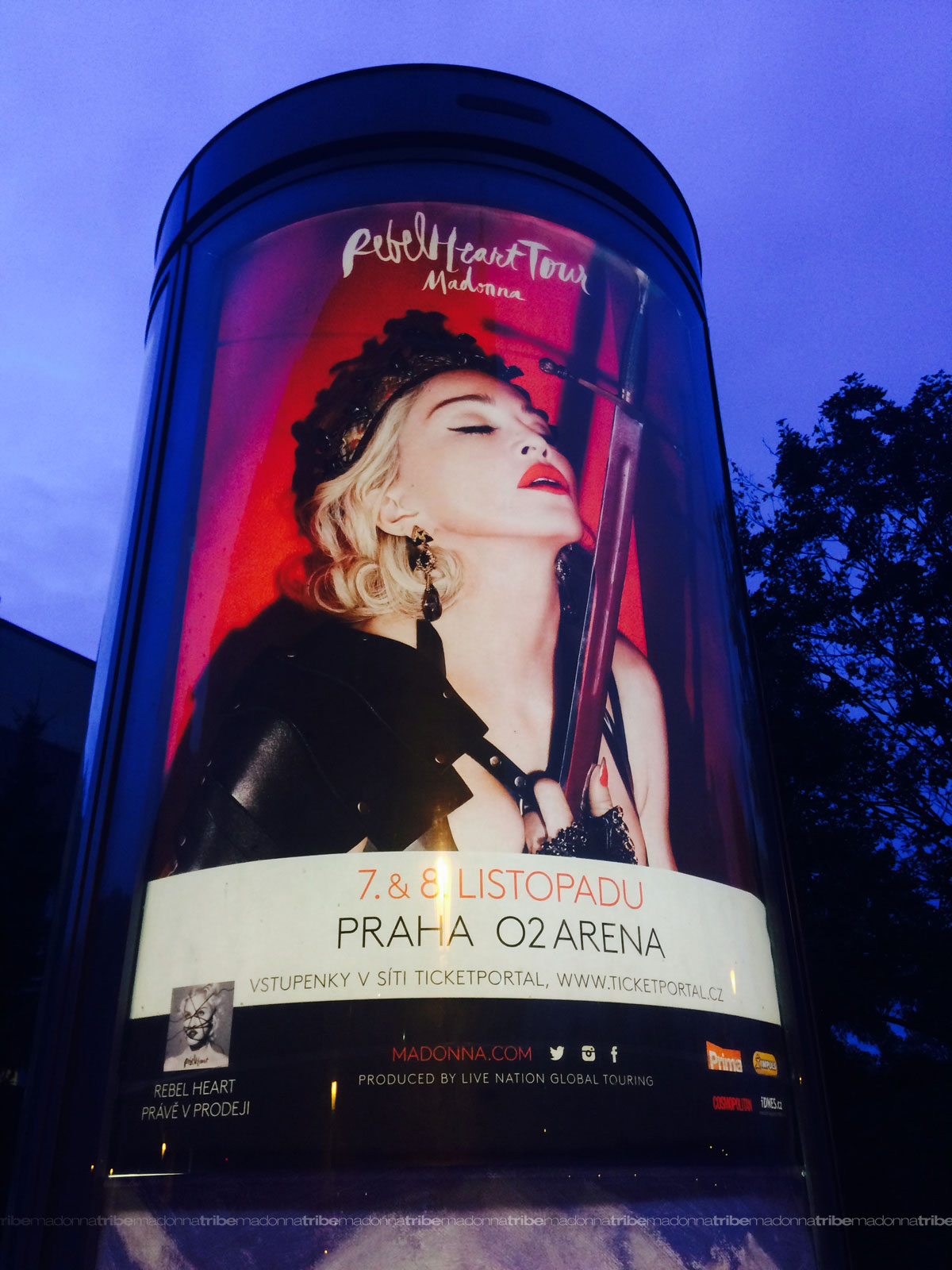 Madonna >> Rebel Heart Tour - Página 13 Poster_prague_01