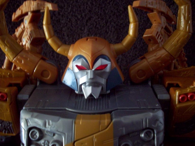 Jouet Unicron G1 (25e anniversaire) par Hasbro | Unicron 2010 par Takara Tomy 100_4954_1314214438