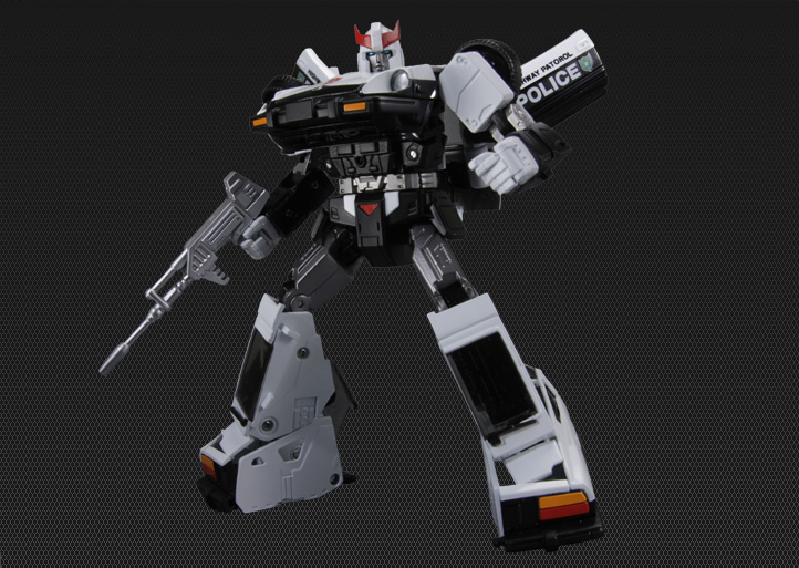 [Masterpiece] MP-17 Prowl/Cervo - Page 2 Prowl-3_1379513503