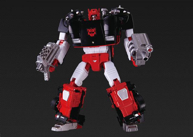 [Masterpiece] MP-12 Sideswipe/Frérot (rouge) ― MP-12G Sideswipe/Frérot G2 (noir) ― MP-12T Tigertrack/Tigrevoie (jaune) + MP-14C Clampdown/Châtimo (blanc) - Page 3 MP-12G-Masterpiece-G2-Sideswipe_1399048362