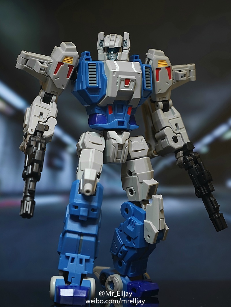 [Fansproject] Produit Tiers TF - Page 17 Browning1
