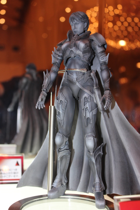 [Square Enix] Play Arts Kai - Jor-El and Faora "Man of Steel" Play-Arts-Kai-Faora-1