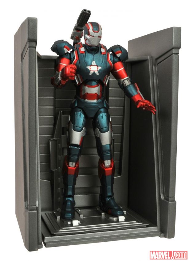 [Diamond Select][Tópico Oficial] Marvel Select: Hulkbuster - Página 16 Disney-Store-Marvel-Select-Iron-Patriot-002