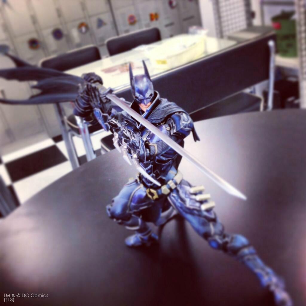 [Square Enix] Play Arts Kai DC Universe - DC Comics Variant Batman - Página 2 PAK-Variant-Batman-1