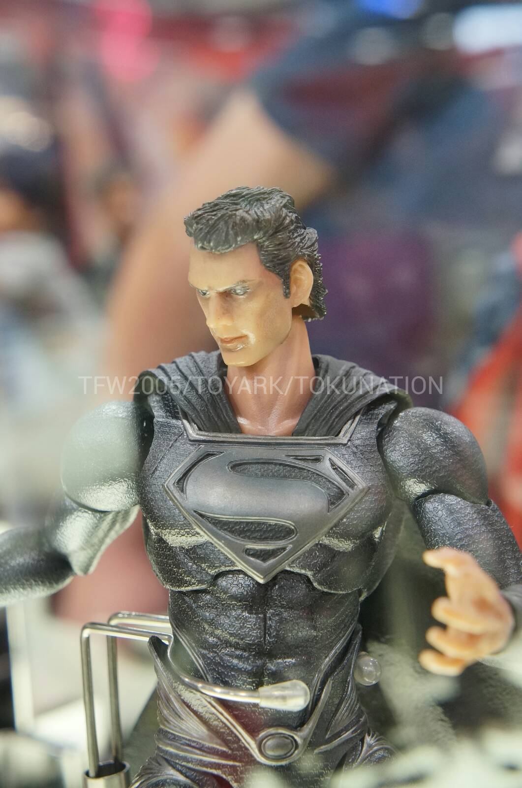 [SDCC 2013] Square Enix Play Arts Kai - DC Comics DSC02857