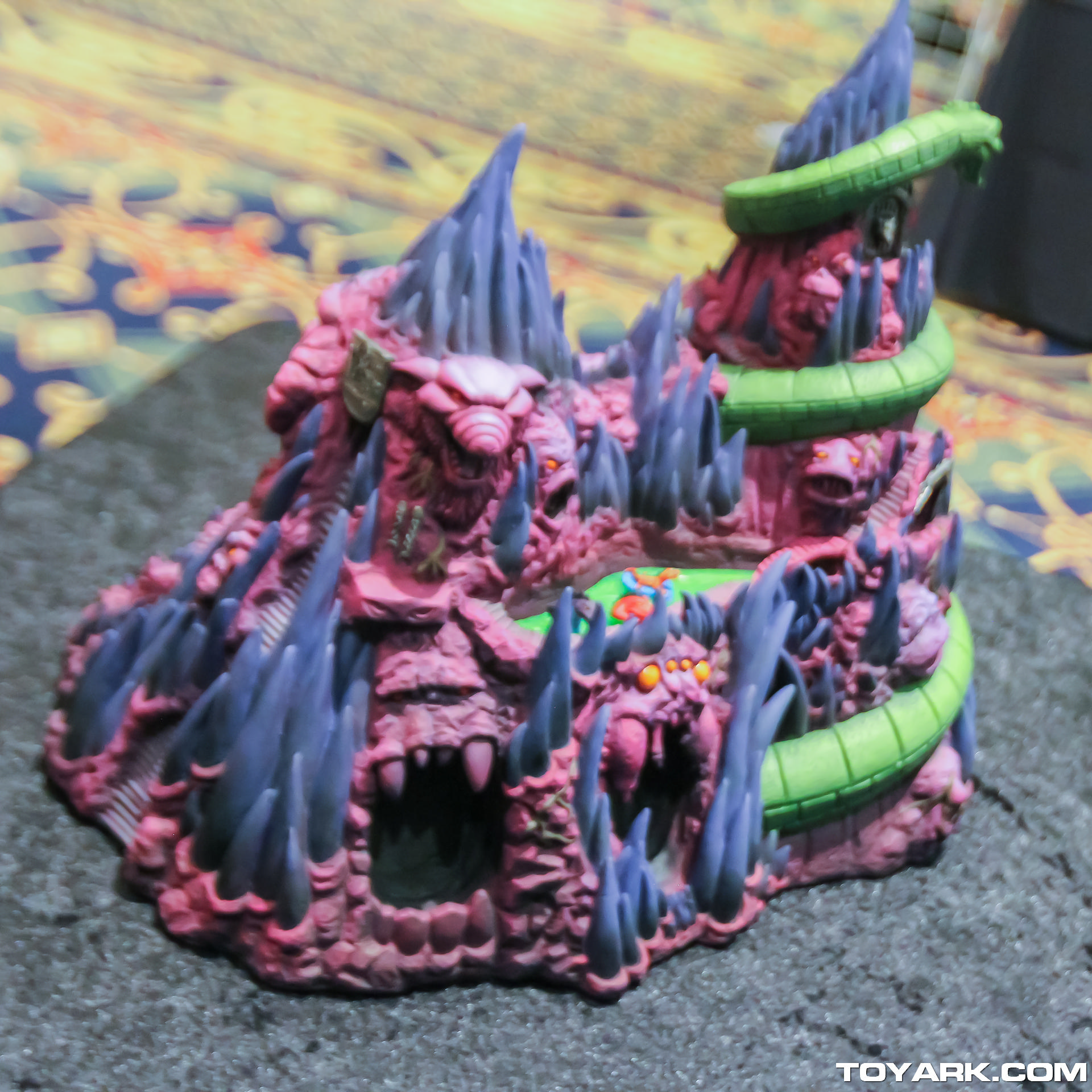 [Icon Heroes] Masters Of the Universe: Snake Mountain Powercon-2013-Snake-Mountain-005