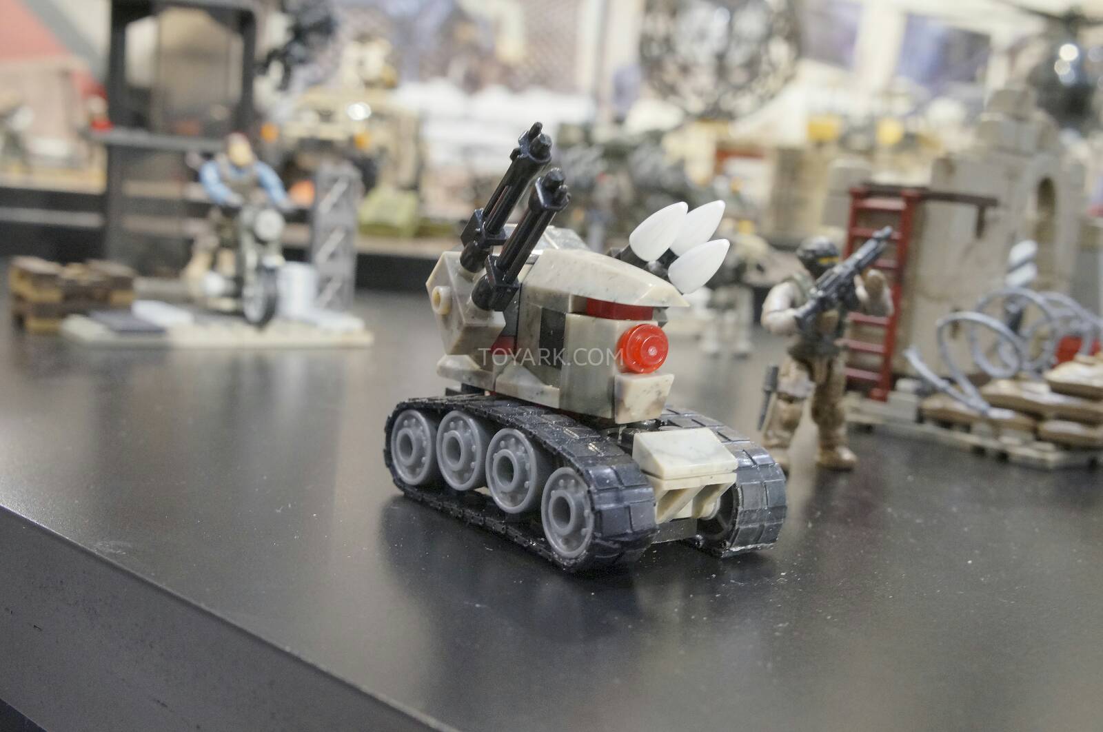 [EVENTO] Toy Fair 2014 - Megablocks Toy-Fair-2014-Call-of-Duty-Mega-Bloks-014