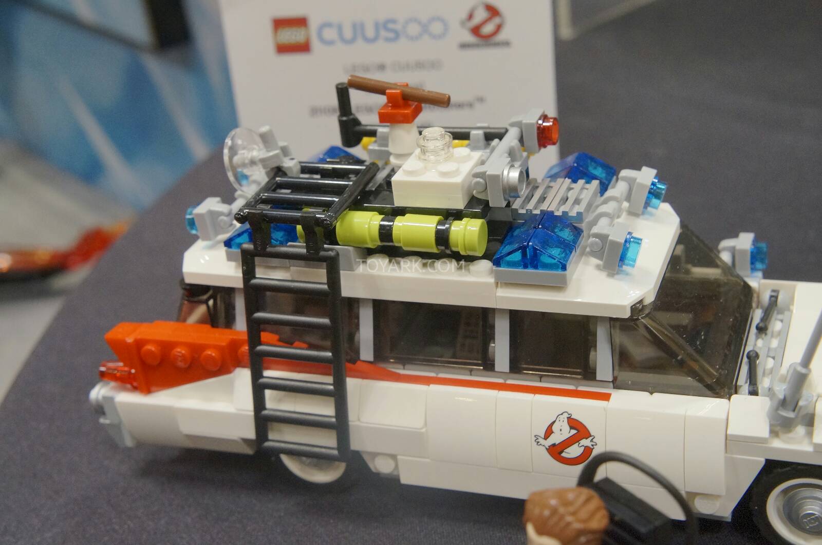 [LEGO] Ecto-1 Ghostbusters 30th Anniversary Set - Página 2 Toy-Fair-2014-LEGO-Ghostbusters-007