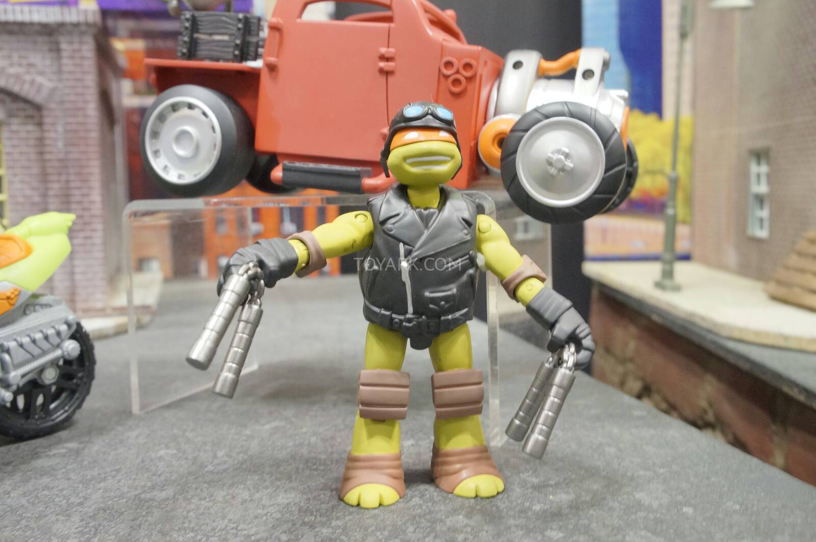 [EVENTO] Toy Fair 2014 - Playmates Toy-Fair-2014-Playmates-TMNT-Cartoon-Toys-036