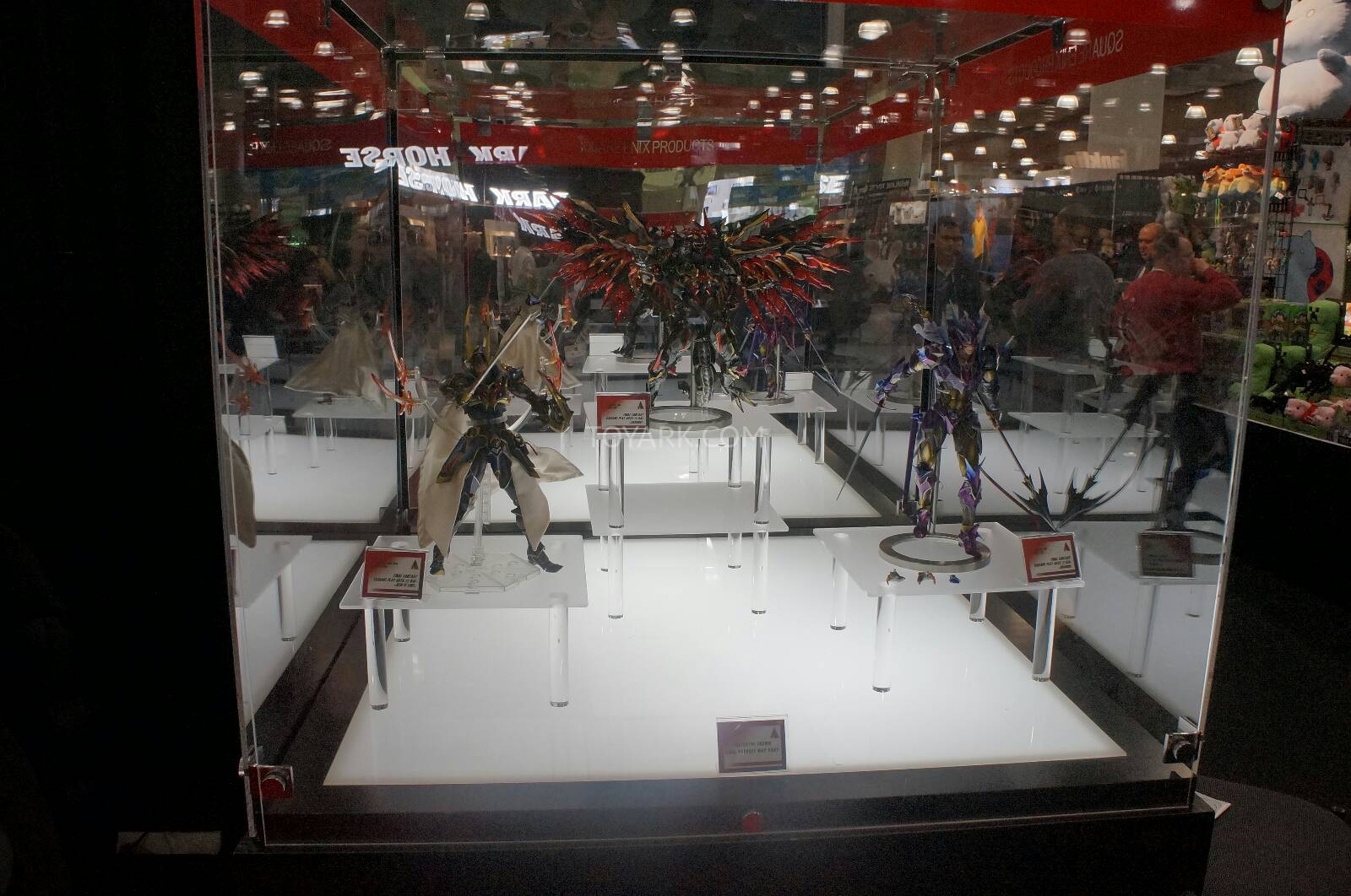 [EVENTO] Toy Fair 2014 - Square Enix Toy-Fair-2014-Square-Enix-Final-Fantasy-Play-Arts-Kai-001