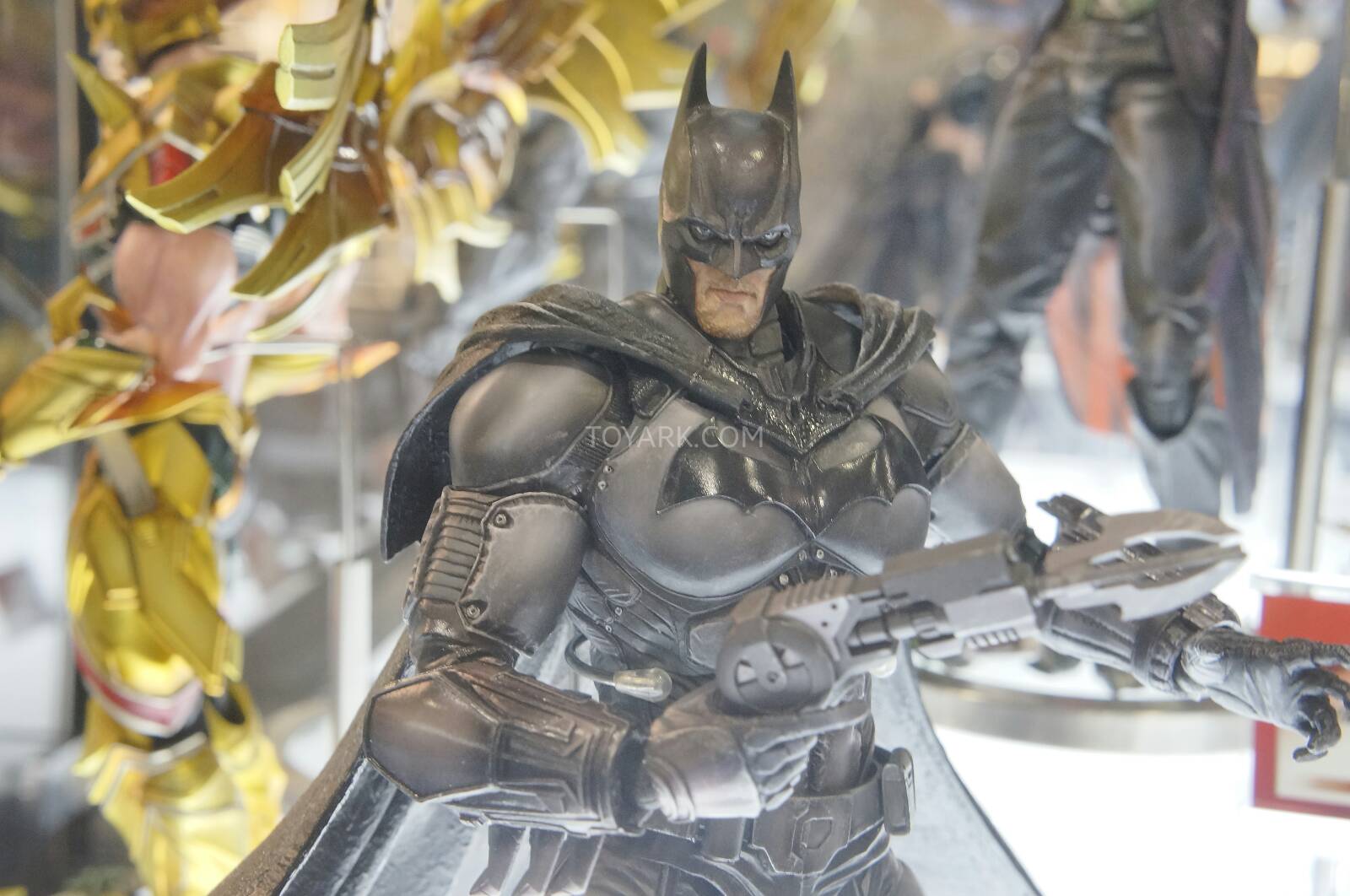 [EVENTO] Toy Fair 2014 - Square Enix Toy-Fair-2014-Square-Enix-More-DC-016