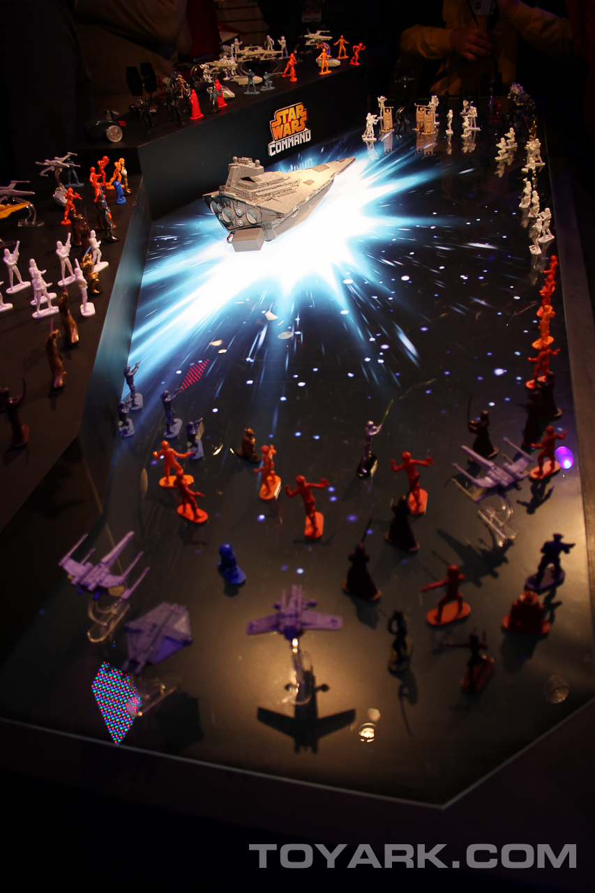 [EVENTO] Toy Fair 2014 - Hasbro (Star Wars Display) Toy-Fair-2014-Star-Wars-Hasbro-107