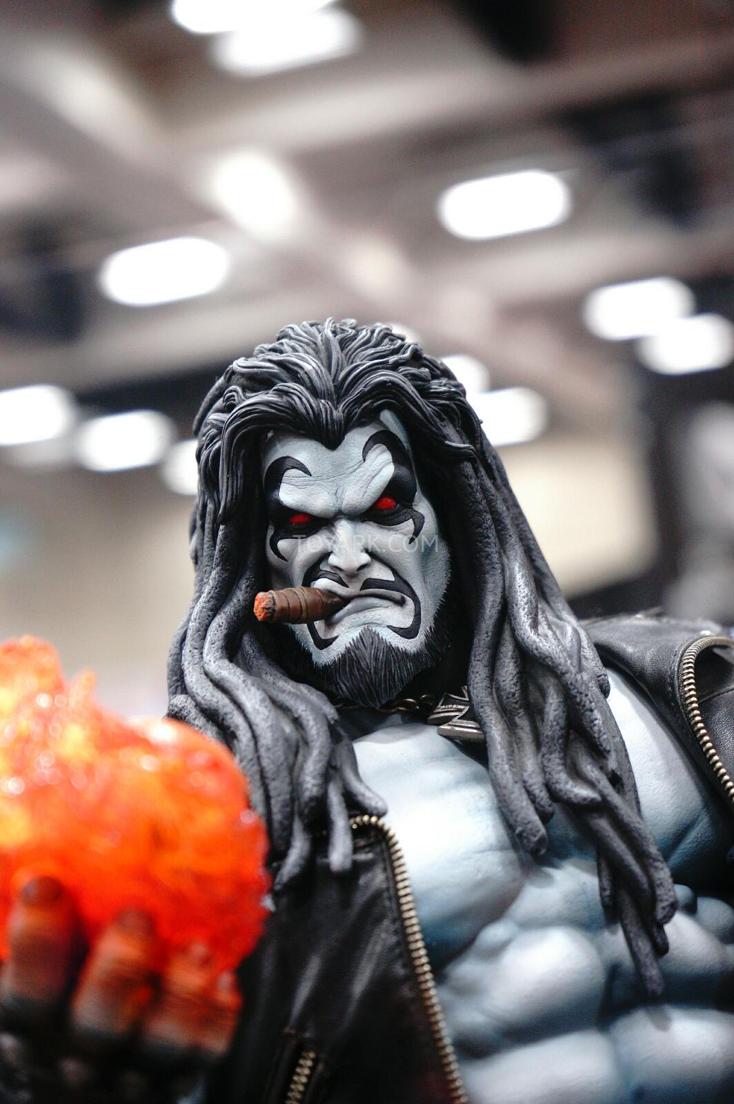 [Sideshow] DC Comics: Lobo Premium Format - Página 13 SDCC-2014Sideshow-Friday-032