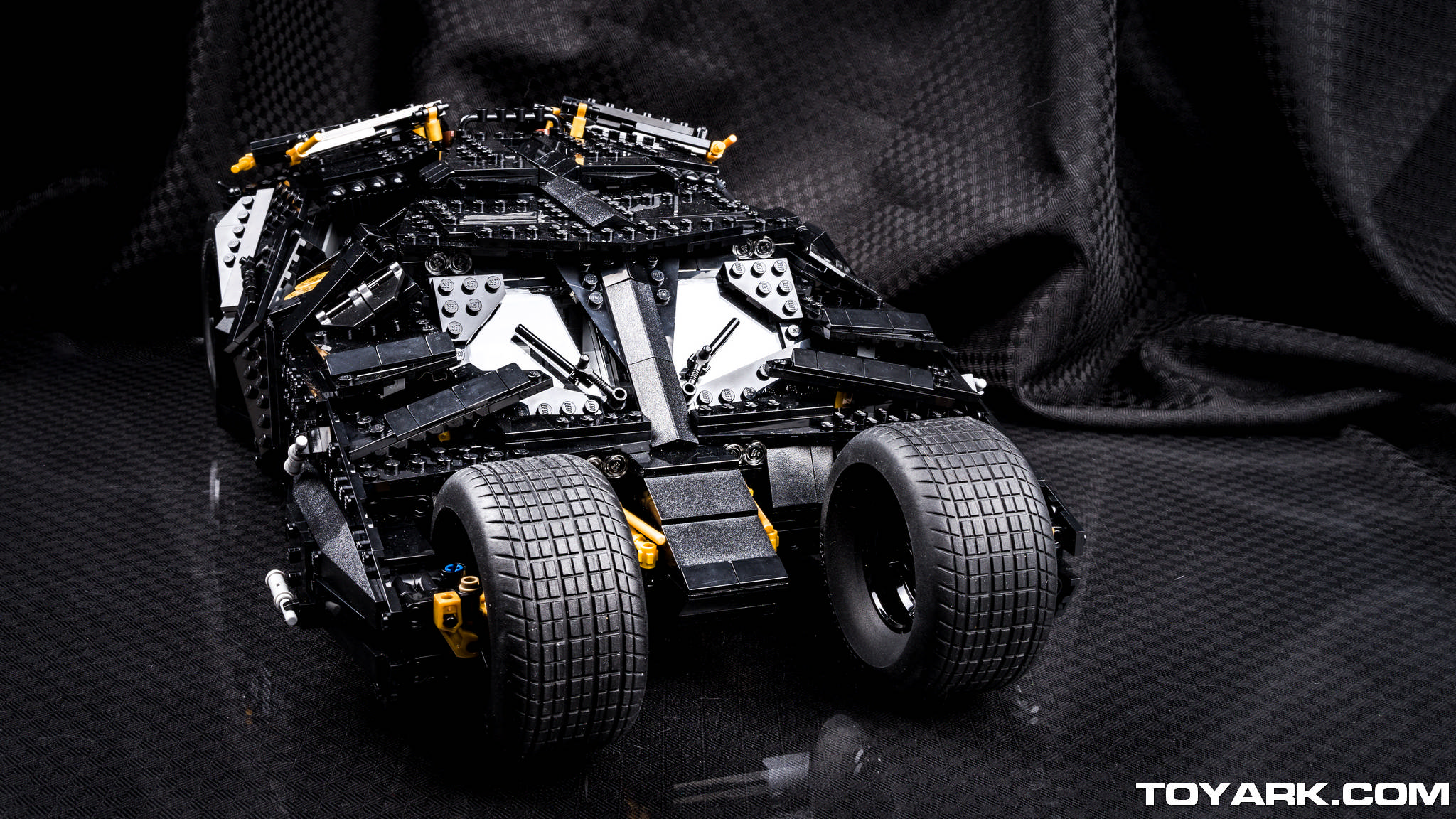 [LEGO] Dark Knight Trilogy Tumbler Batmobile Lego-Tumbler-76023-002