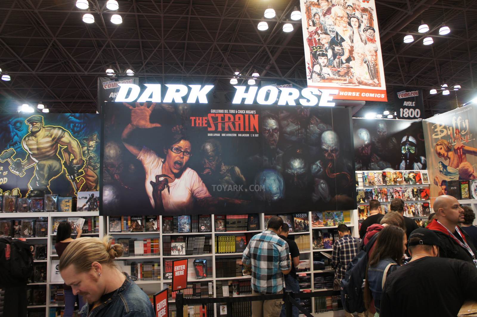 [NYCC 2014] Stand Dark Horse NYCC-2014-Dark-Horse-001