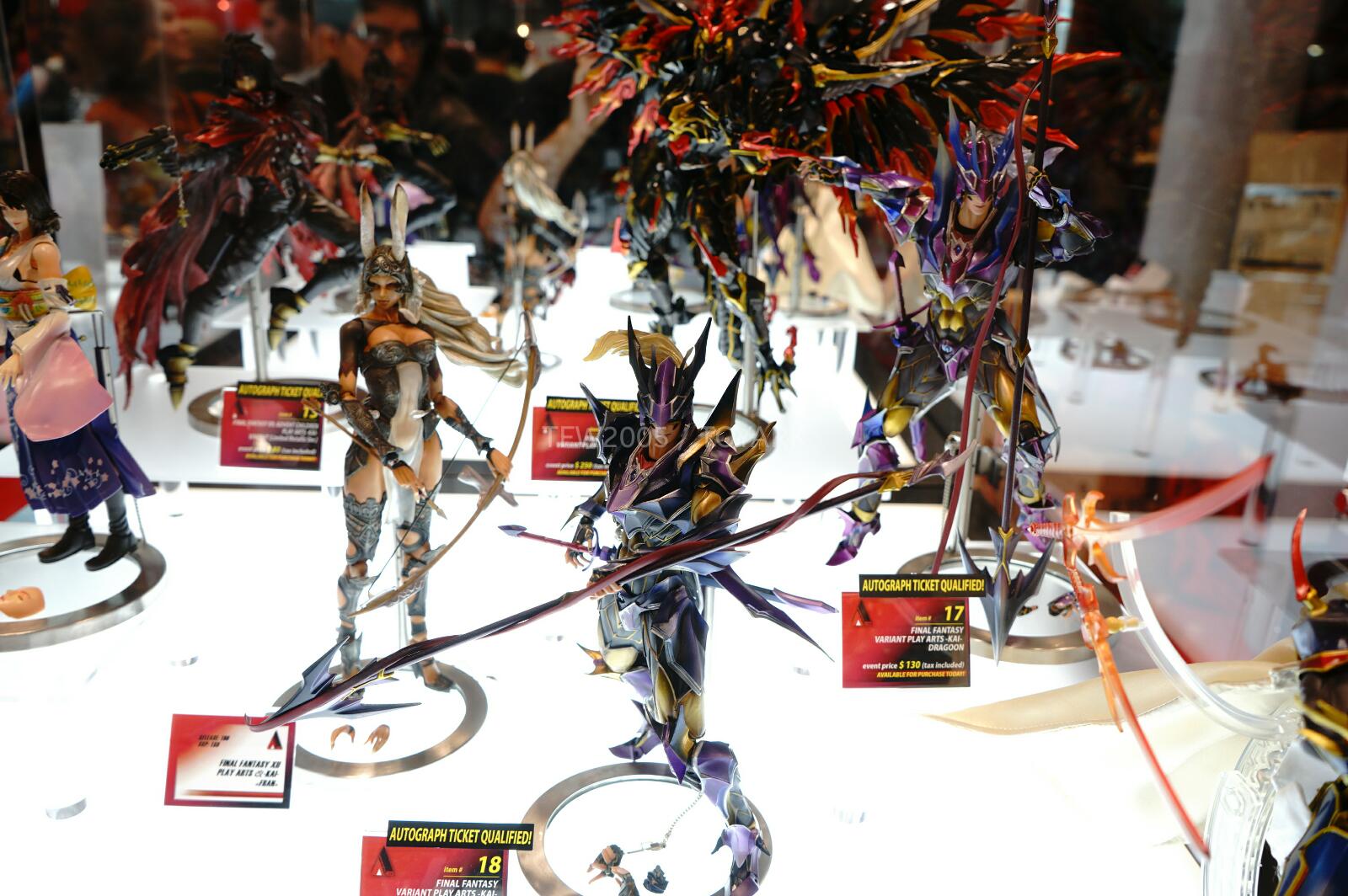 [NYCC 2014] Play Arts Kai - Video Game NYCC-2014-Play-Arts-Kai-Final-Fantasy-Variant-005