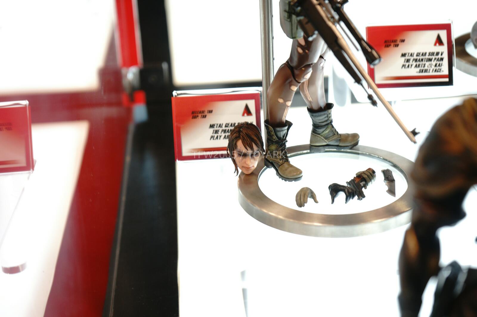 [NYCC 2014] Play Arts Kai - Video Game NYCC-2014-Play-Arts-Kai-Metal-Gear-010