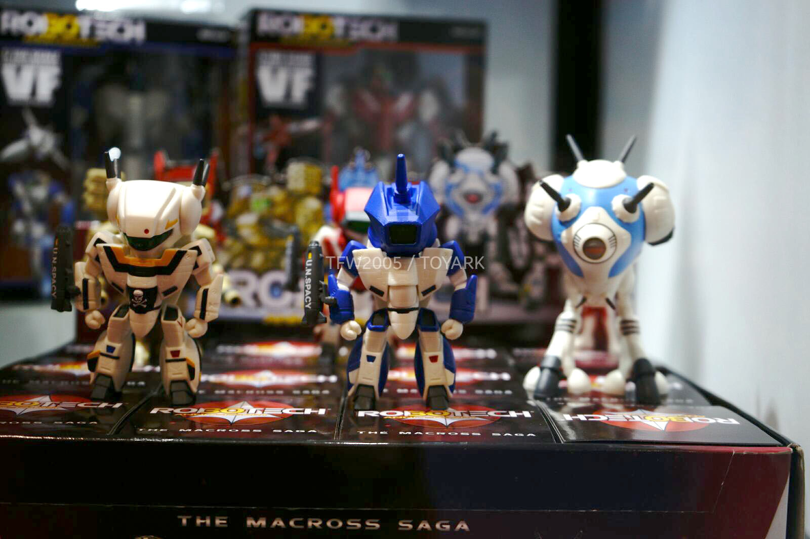 [NYCC 2014] Stand Toynami  NYCC-2014-Toynami-Robotech-003