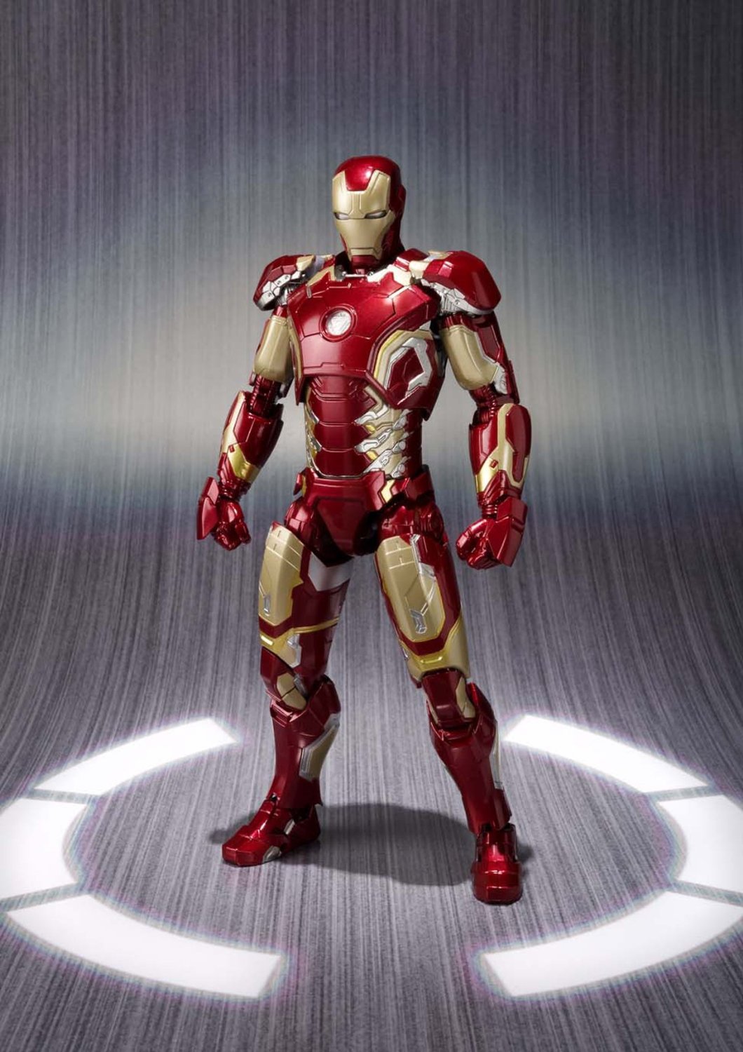 [Bandai][Tópico Oficial] S.H.Figuarts | Avengers: Age of Ultron - Hulkbuster - Página 3 Avengers-Age-of-Ultron-Iron-Man-Mark-43-SH-Figuarts-001